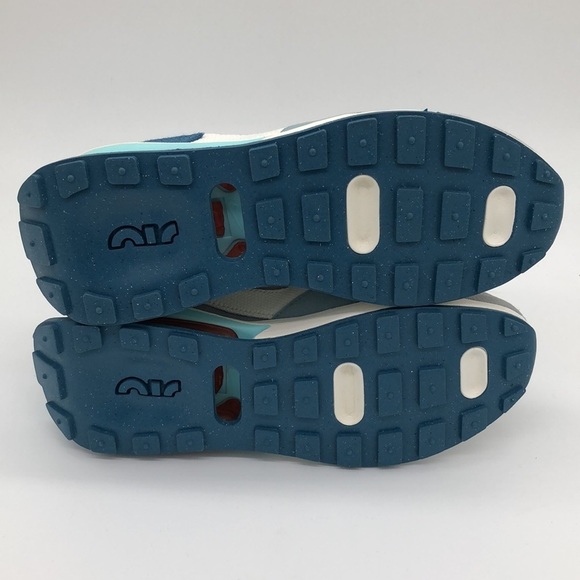 Nike Air Max Pre-Day SE Wolf Grey Sail Rift Blue Sneakers DM0037-001 - Picture 5 of 5